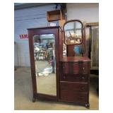 Vintage Wartrobe 46'Wx19.5'Dx62'T