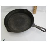 Favorite Piqua Ware Cast Iron Skillet 11'R