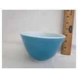 Vintage Pyrex Bowl 6'R