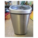 Trash Can: Needs Battery Trash Can: Needs Battery