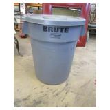 32 Gal Brute Trash Can 32 Gal Brute Trash Can