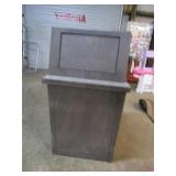 Commerical Trashcan Commerical Trashcan