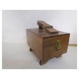 Vtg Shoe Shine Box Vtg Shoe Shine Box
