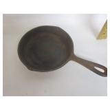 #3x Cast Iron Skillet #3x Cast Iron Skillet