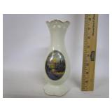 Avon Thomas Kinkade The Lights Of Liberty Vase