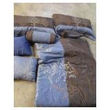 Queen Comforter w/Pillows