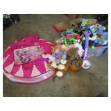 Lots Of Toys,Stuffed Animals,Pop Up Play House