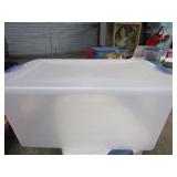 66 Qt Tote W/Lid