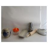 Juicer,Gravy Boat,Ice Trays,Rolling Pin