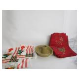Chicken Roaster W/Hand Towels,Place Mats