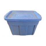 Rubber Maid 18 Gal Tote w/Lid Rubber Maid 18 Gal Tote w/Lid