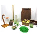 Vintage Kitchen,Cutting Bd,Wax Fruit Basket Vintage Kitchen,Cutting Bd,Wax Fruit Basket
