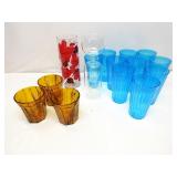 Vtg Platic Drinking Cups