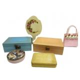 Vintage Jewlery Boxes W/Jewlery