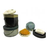 Vintage Womens Hats w/Hat Boxes Vintage Womens Hats w/Hat Boxes