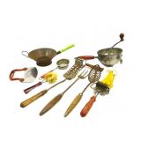 Vintage Kitchen,Red Handle Utensils,Strainer,Etc Vintage Kitchen,Red Handle Utensils,Strainer,Etc
