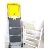 5 Ft Ladder W/Storage On Wheels 5 Ft Ladder W/Storage On Wheels