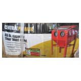 Centarl Phnematic 40 lb Floor Blast