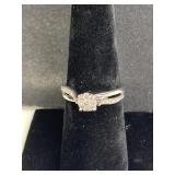 925 Silver & Cubic Zirconia Twist Ring