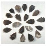 (20) Native Style Indian Arrowheads, Flint/Chert