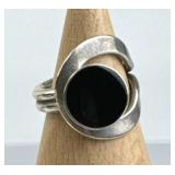 925 Silver Vtg. Circular Black Onyx Abstract Ring