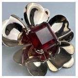 925 Silver Vtg. Red Stone Center Floral Brooch/Pin
