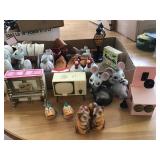 SALT AND PEPPER SHACKERS, MCM, ANTHROPOMORPHIC,