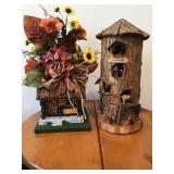 WOOD SQUIRREL VILLA, LOG CABINE FLORAL ARRANGE-