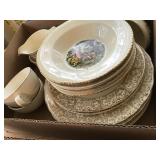 PADDEN CITY POTTERY CHINA SET 26 PIECES,