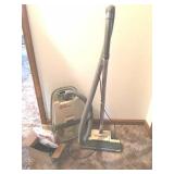 SINGER VACCUUM, EUREKA BAGS, ATTACHMENTS