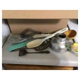 KITCHEN UTENSILS