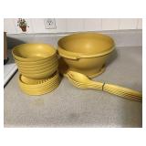 VINTAGE TUPPERWARE SALAD SET
