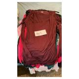 Bundle of women's clothes, new with tags Bundle of women's clothes, new with tags