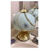 2 round lamps 2 round lamps