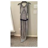 Bundle of women's clothing size small and large Bundle of women's clothing size small and large