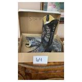 Woman's cowboy boots Woman's cowboy boots
