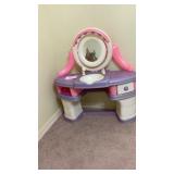 Little girls bathroom toy Little girls bathroom toy