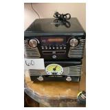 2 13in x 14in x 7in retro radios 2 13in x 14in x 7in retro radios