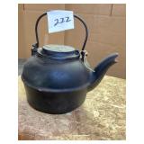 Cast Iron Teapot with Star Emblem Lid