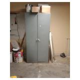 Metal storage cabinet great condition