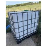 intermediate bulk container (IBC) tote, 330gallon