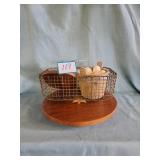 Kitchen Items (10) Eggs, Wire Basket,