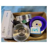 Assorted Dog Bowls & Pet Finder Training Collar
