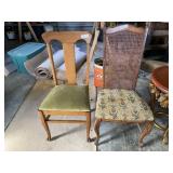 2 Chairs 2 Chairs