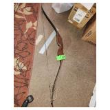 vintage one-piece recurve bow