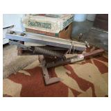Clay pigeon thrower & box of pigeons