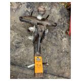 distribution hitch with sway control bars