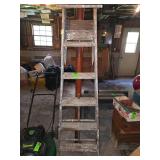 6' wooden ladder