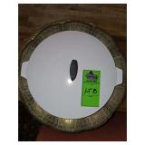 Corning ware 10' skillet with lid & 2 decorative metal trays