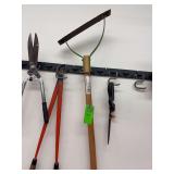Hedge trimmers ￼ limb, Lauper, pruning ears and weed and sickle
